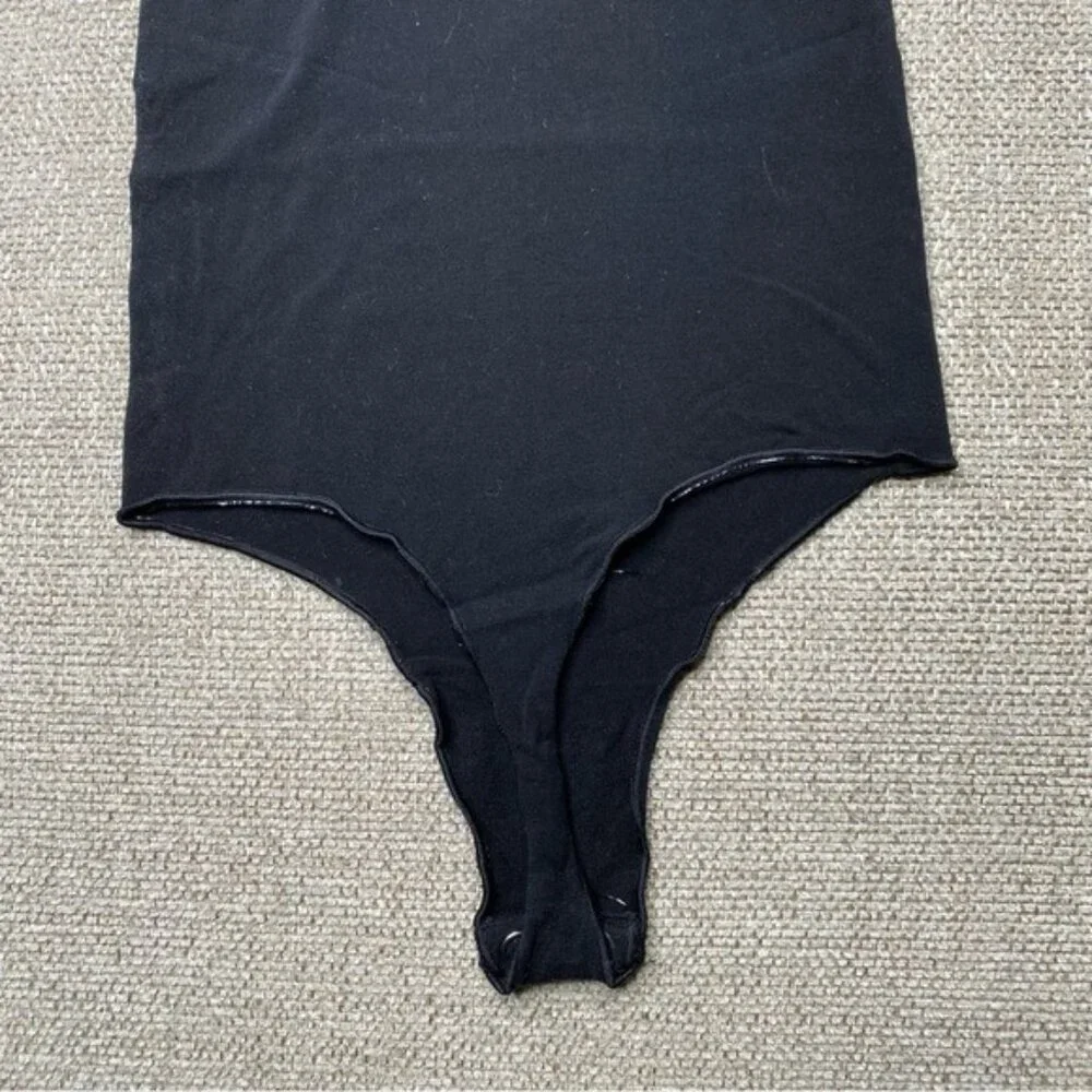 NWT Commando Seamless Mockneck Thong Bodysuit in Black - Picture 8 of 10